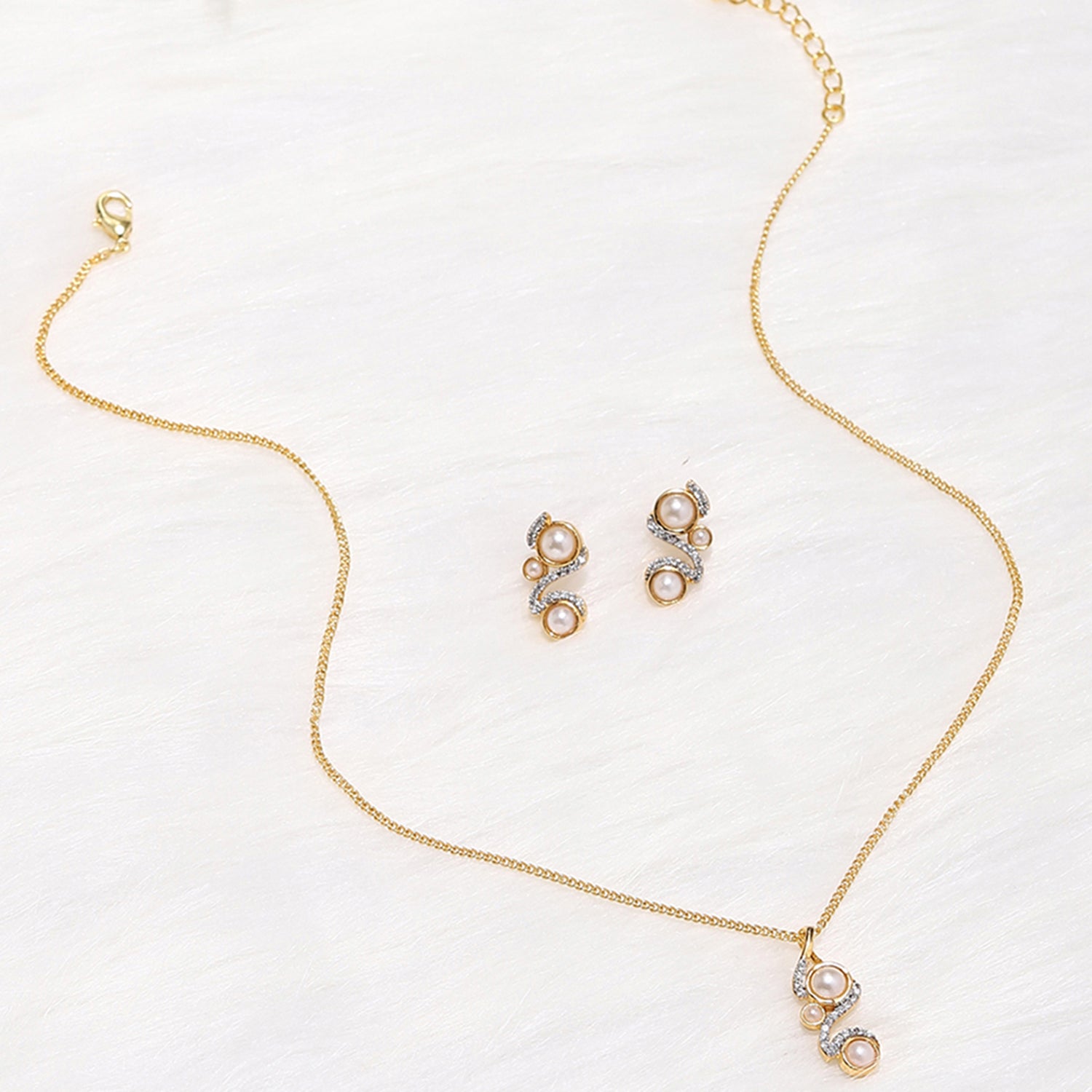 22K Gold Necklace & Drop Earrings set - 235-GS846 in 18.650 Grams